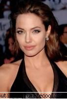 Angelina Jolie - Angelina Jolie mi se pare o persoana fffff - VIP'uri